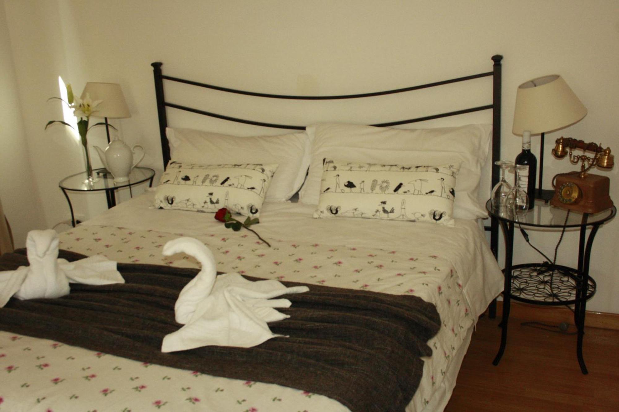 St. John Villa Rome Room photo